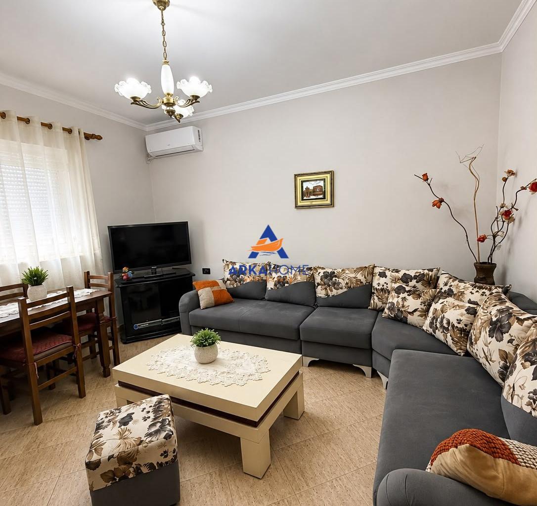 JEPET APARTAMENT ME QERA 2+1+BALLKON "LAPRAKE" 49000 LEKE