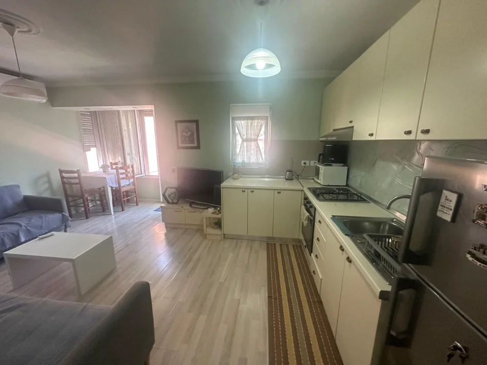 Tirana, 2+1 apartment for rent, 70 m², €500 (Mihal Grameno Street)