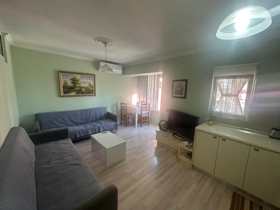 Tirana, 2+1 apartment for rent, 70 m², €500 (Mihal Grameno Street)