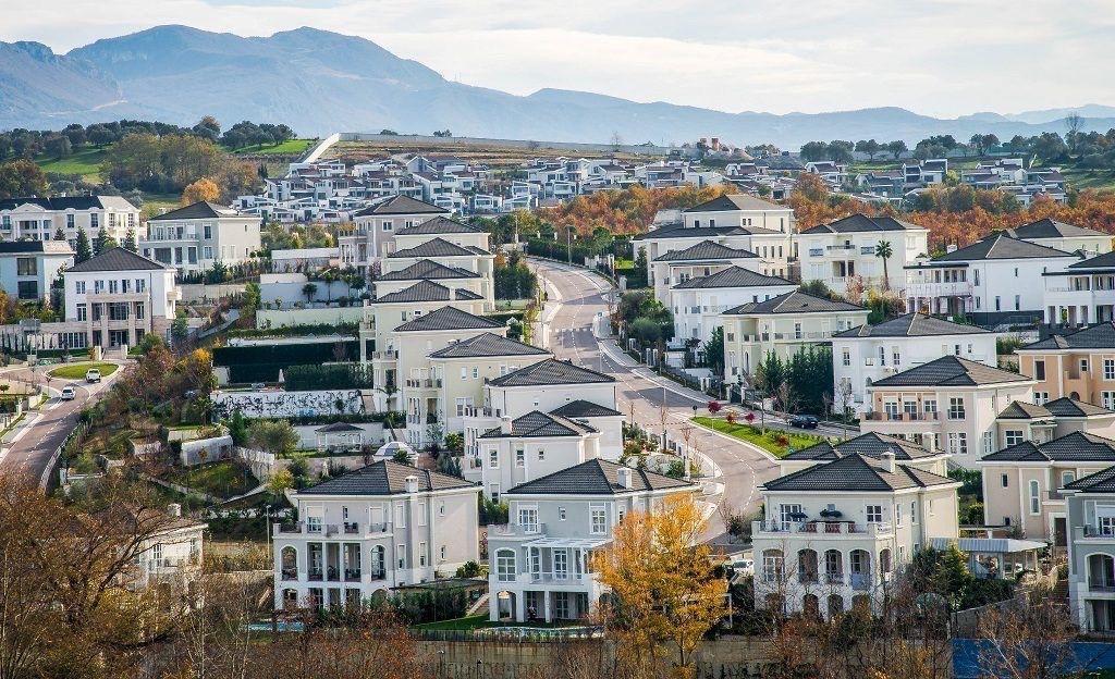 SHITET VILE 660 M2 ROLLING HILLS 1.600.000 EURO
