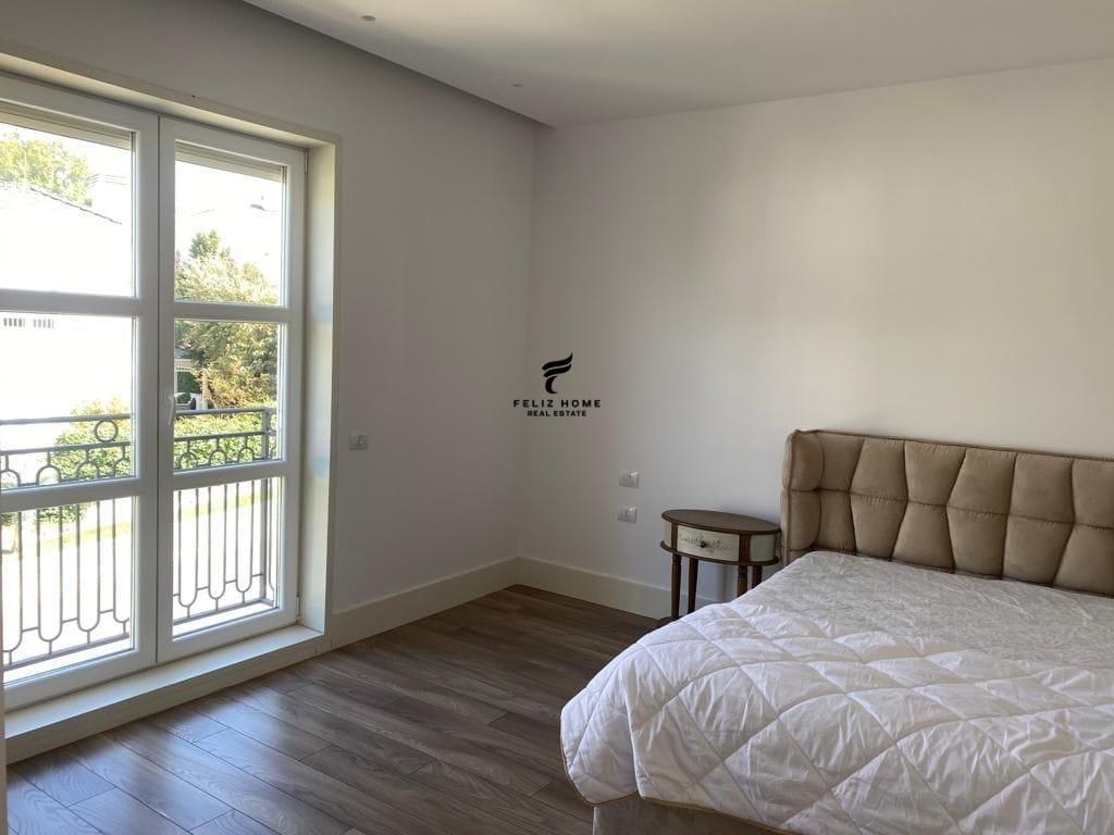 VILLA WITH 1265 M2 LAND, ROLLING HILLS 1, 5000 EURO