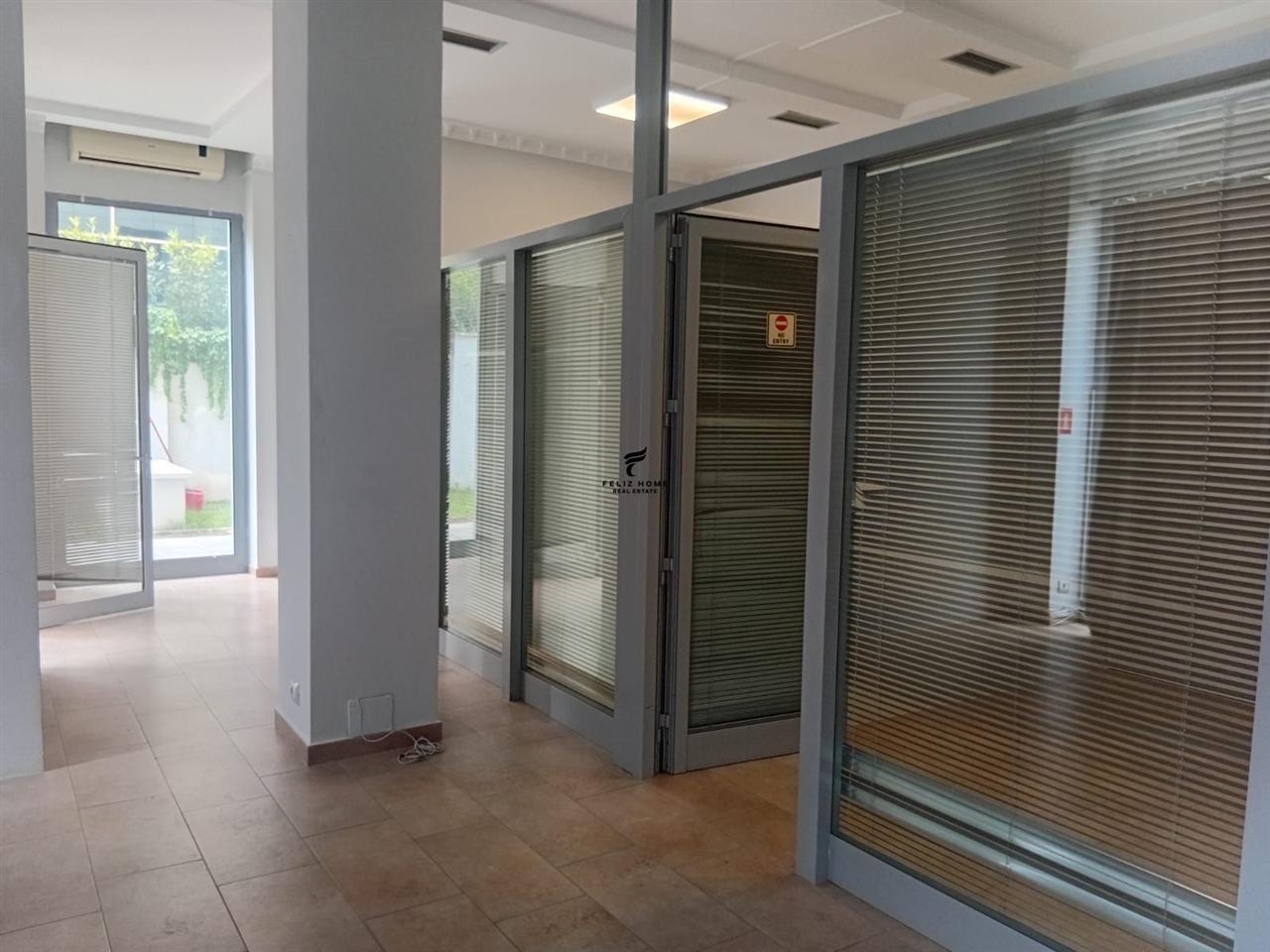 RENTAL STORE 70 m2 ELBASAN STREET 900 EURO