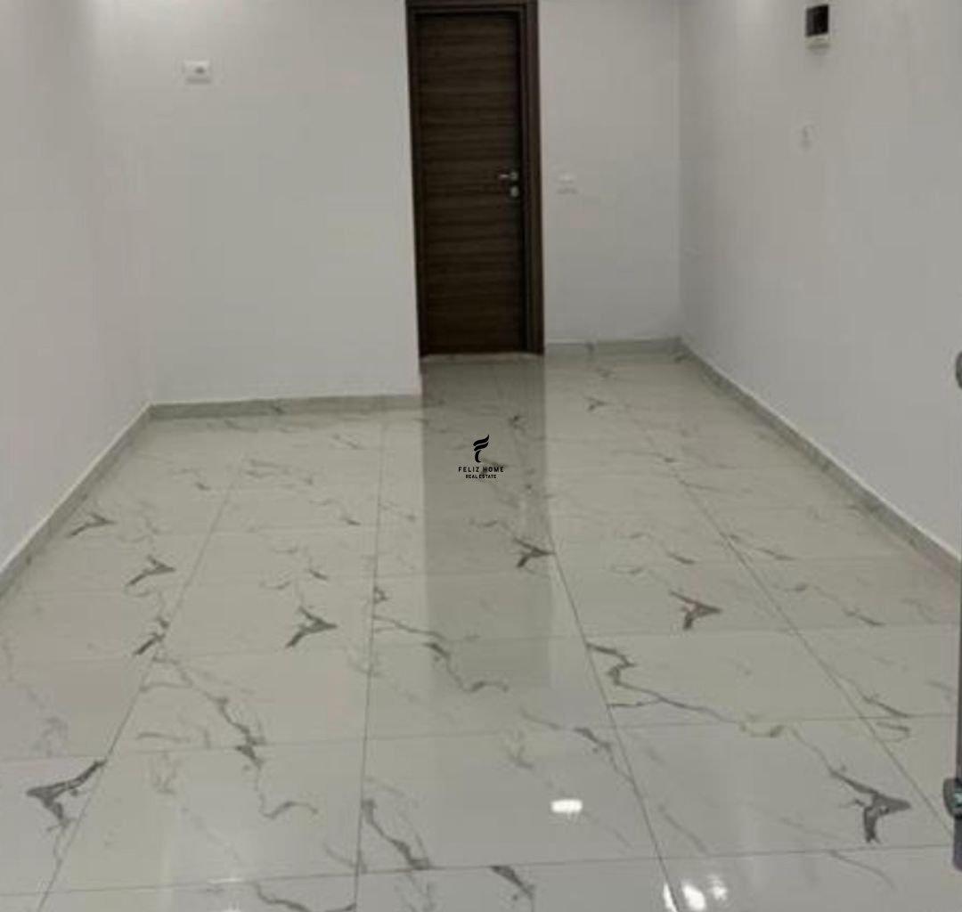 DYQAN ME QERA 20 M2 RRUGA DURRESIT 40.000 LEKE FH-76261