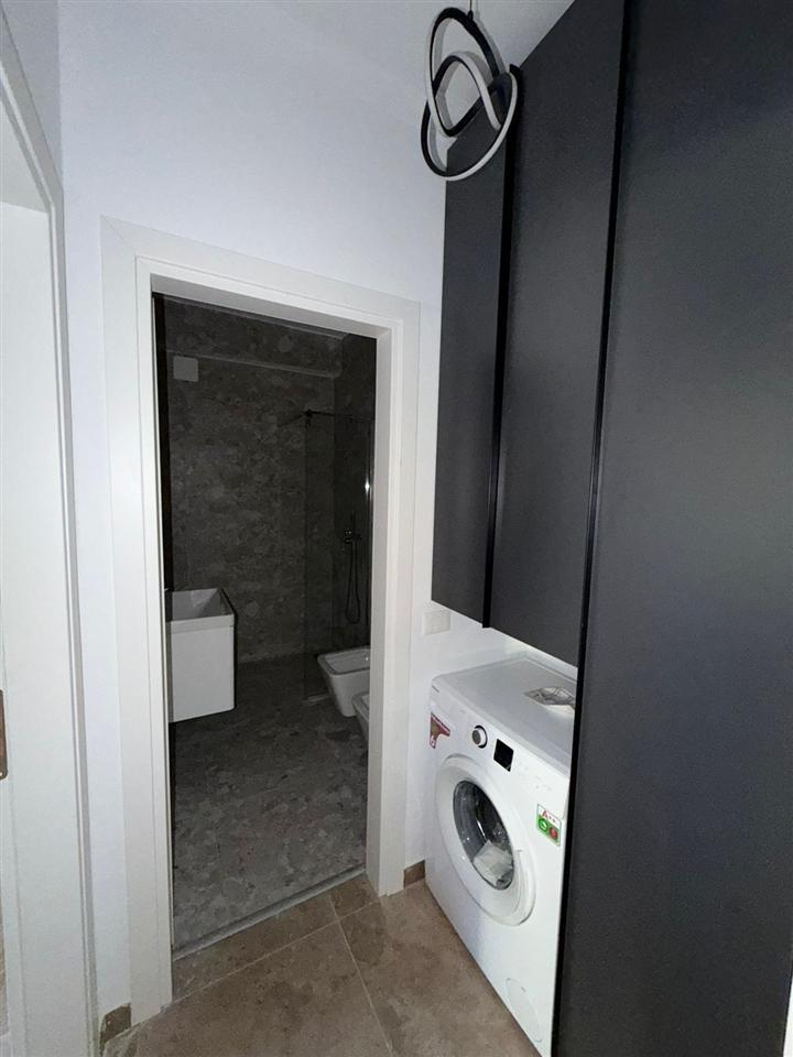 0682064333 🌴 For Sale 1+1 With Veranda – Shkëmbi i Kavajës!