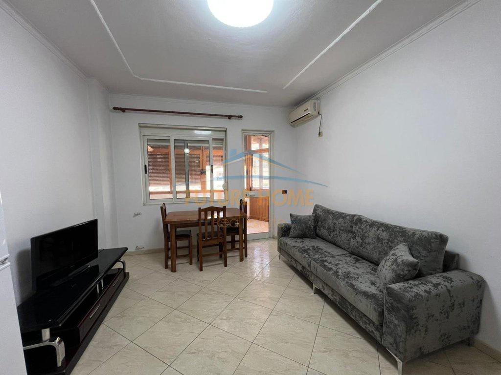 0694603851,Qera Apartament 2+1 i konvertuar , Rruga Dritan H