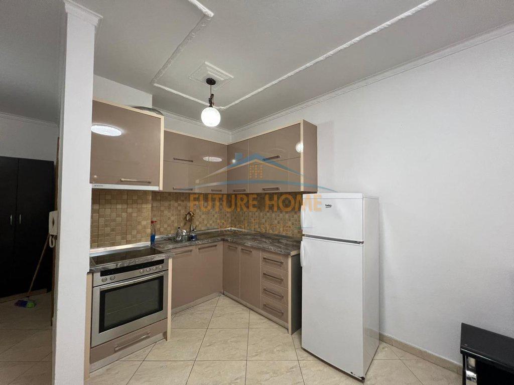 0694603851,Qera Apartament 2+1 i konvertuar , Rruga Dritan H