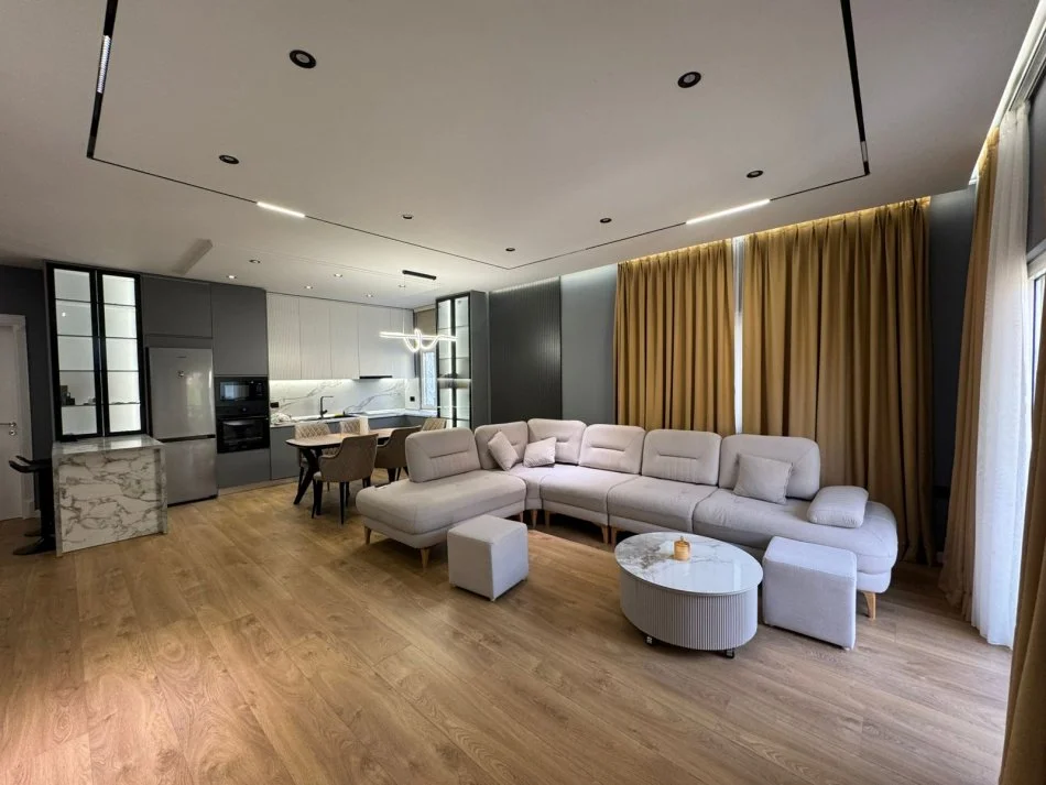 Tirane, vendesi appartamento 2+1 Piano 2, 116 m² 210.000 € (FARKE)