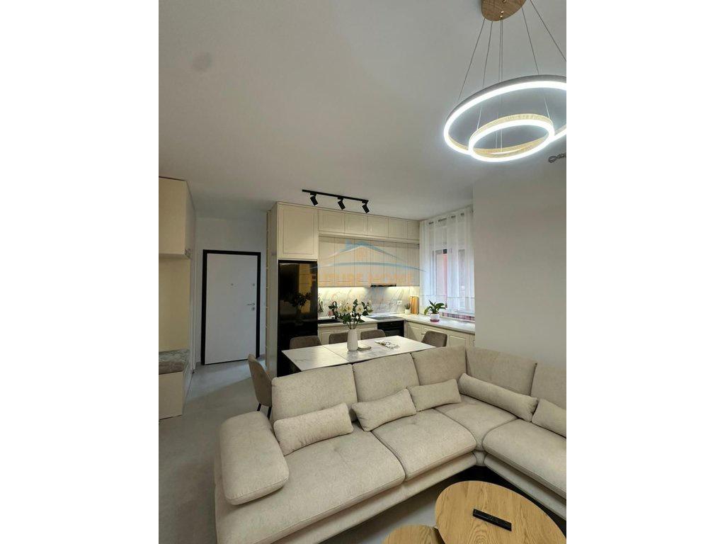 0694603851,Qera, Apartament 2+1+2, Shkolla e Kuqe , Tirane.