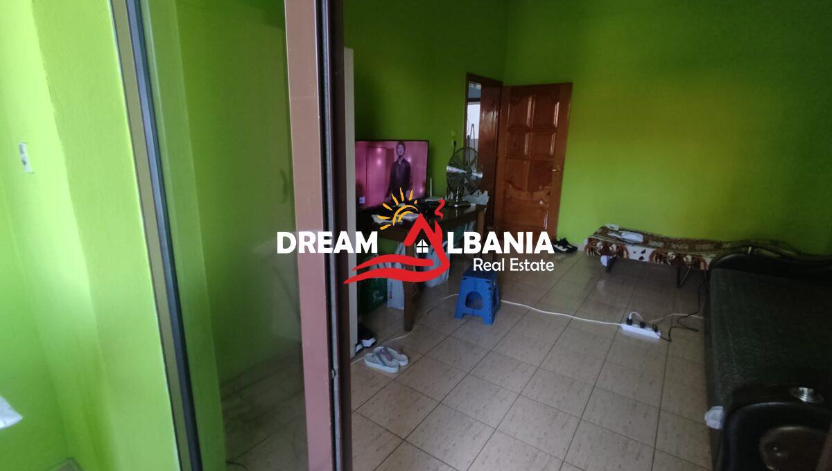 Shitet Apartament 1+1 ne Rrugen e Dibres (ID 4119479)