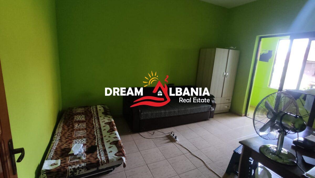 Shitet Apartament 1+1 ne Rrugen e Dibres (ID 4119479)