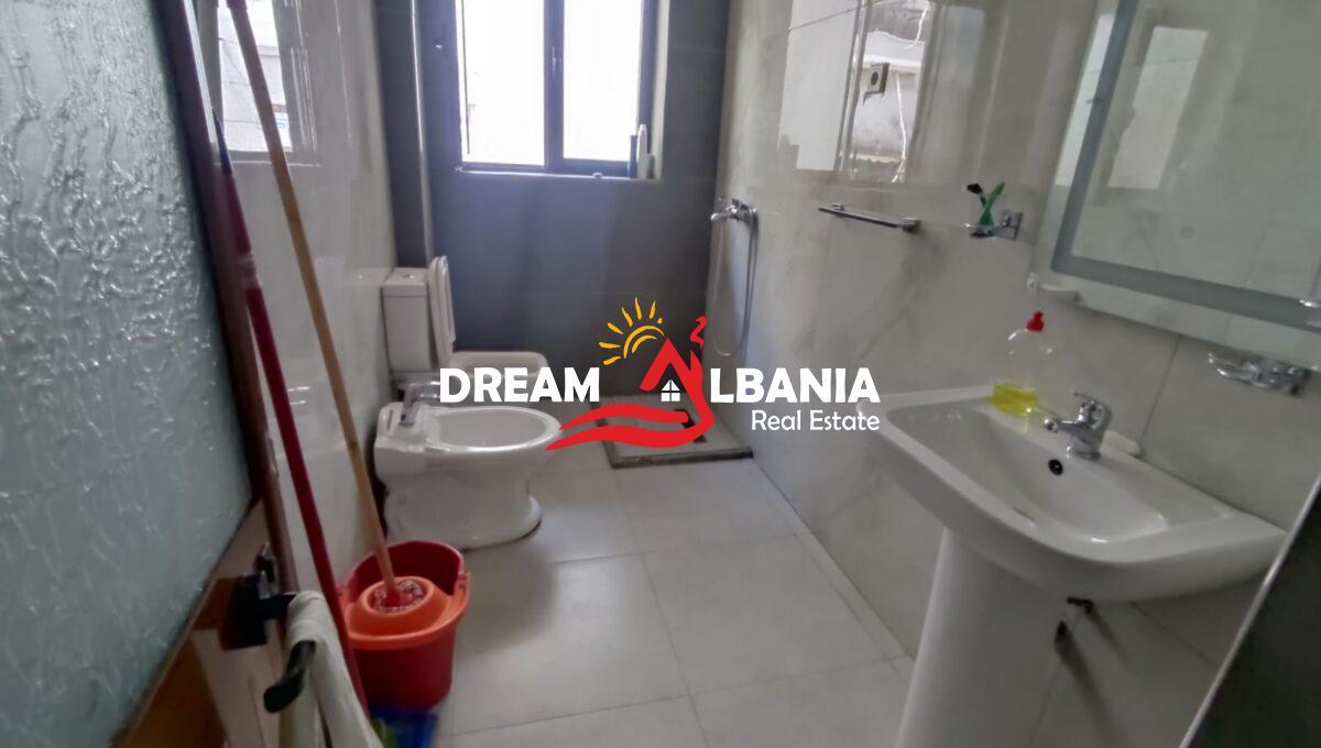 Shitet Apartament 1+1 ne Rrugen e Dibres (ID 4119479)