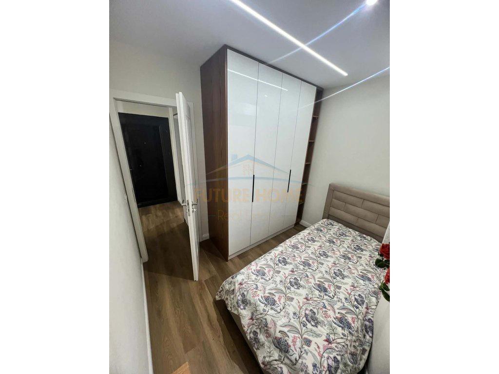 0694603851,Qera, Apartament 2+1 + Verandë, Ish Fusha e Aviac