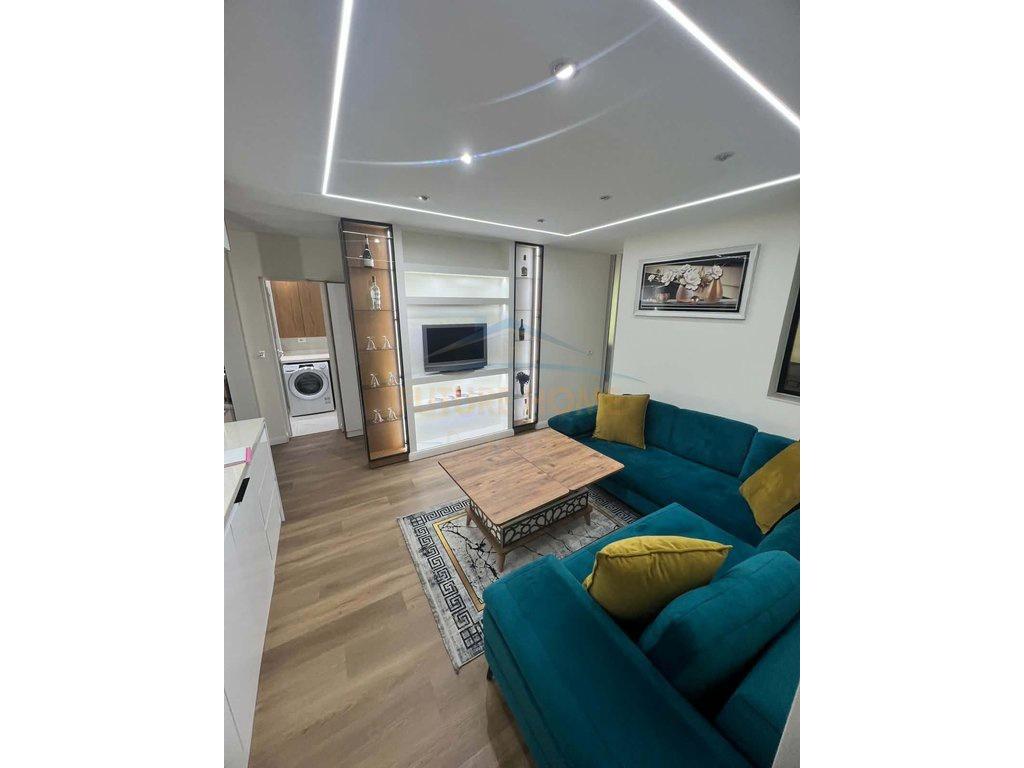 0694603851,Qera, Apartament 2+1 + Verandë, Ish Fusha e Aviac
