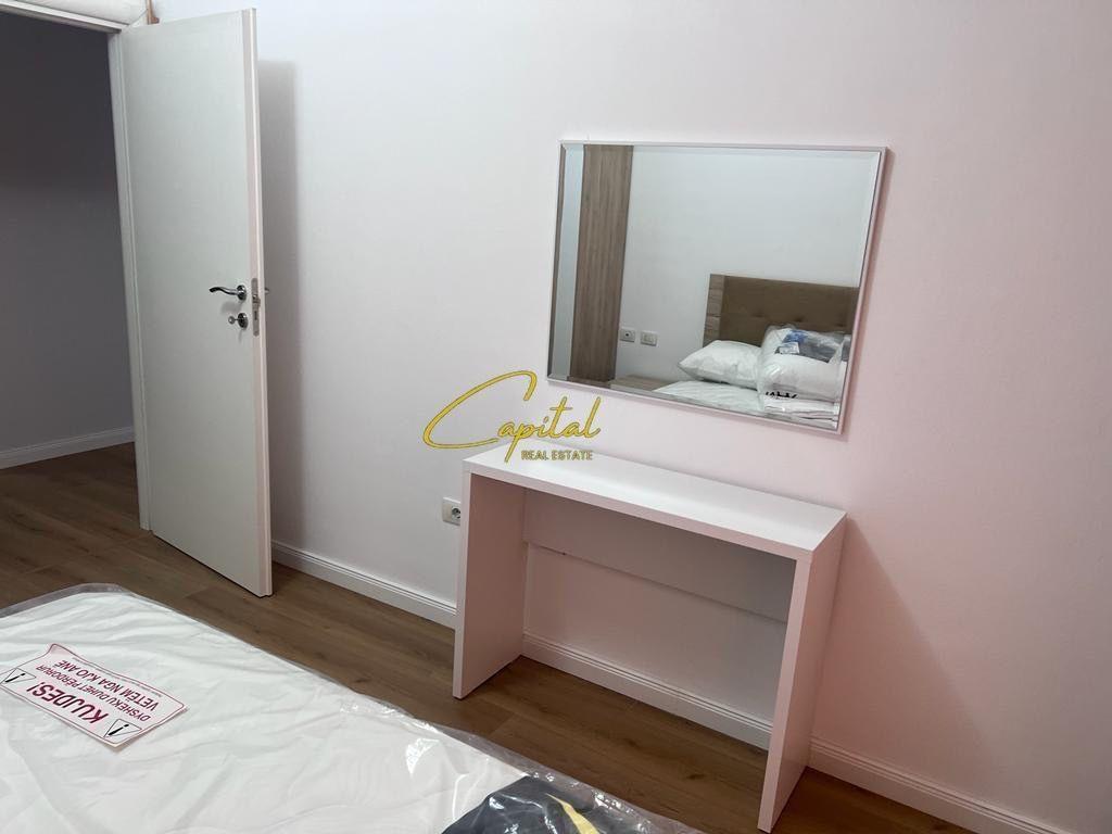 APARTAMENT ME QERA 2+1 FRESKU 450 EURO