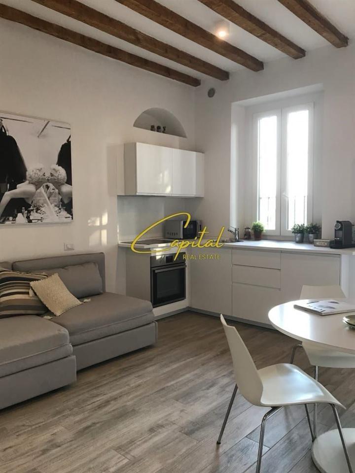 SHITET APARTAMENT 3+1+2 ISH STACIONI TRENIT 294.800 EURO