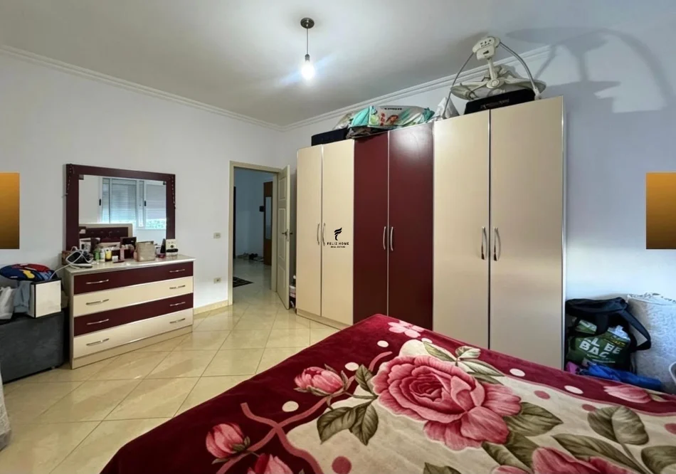 Tirane, affitto appartamento 2+1 Piano 2, 90 m² 440 € (FRESKU)