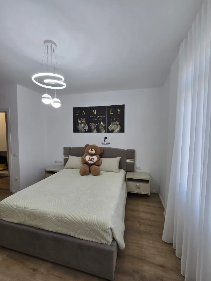 Tirana, affitto appartamento 1+1 al terzo piano, 74 m², 450 € (FRESCO)