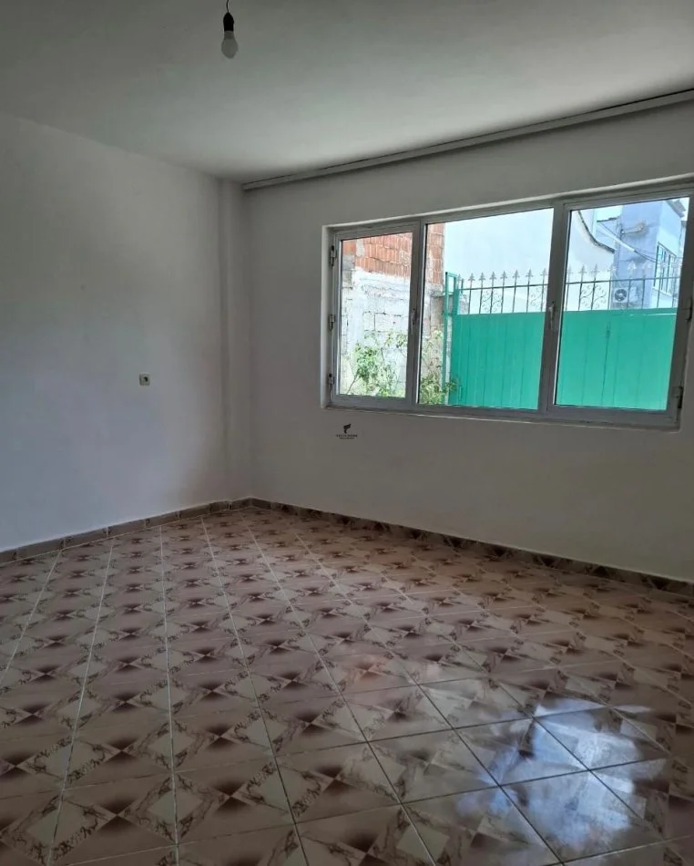 Tirane, Apartment for Rent 2+1, 1st Floor, 100 m², €400 (LAPRAKE)