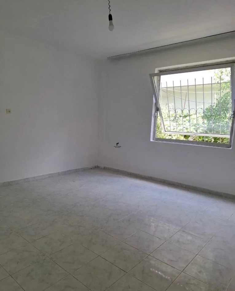 Tirane, Apartment for Rent 2+1, 1st Floor, 100 m², €400 (LAPRAKE)
