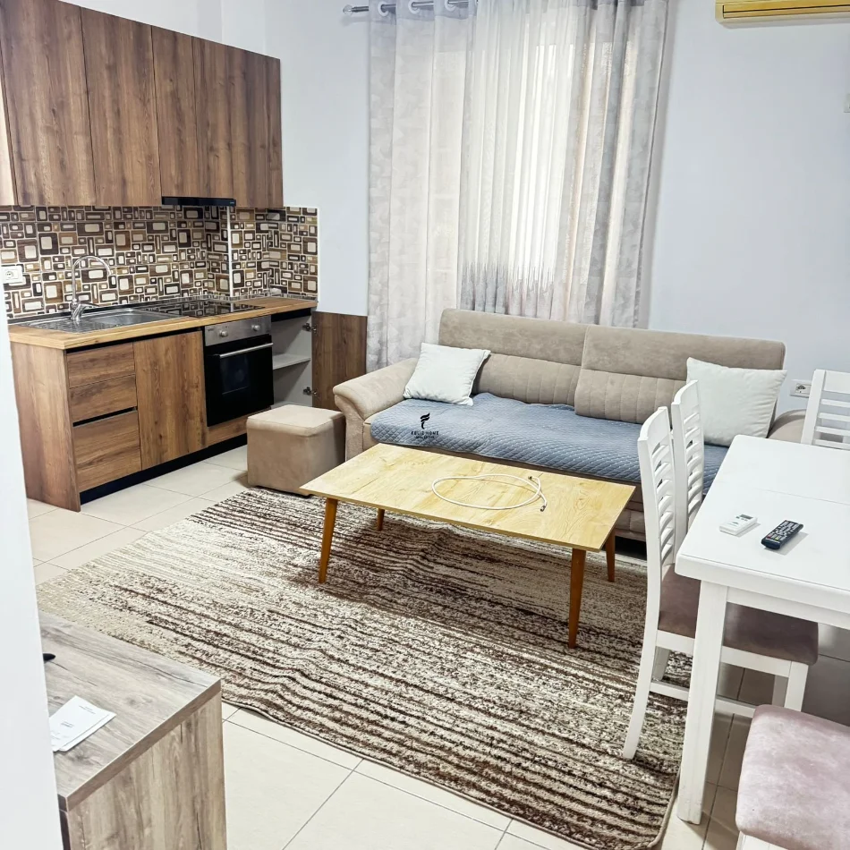 Tirane, jepet me qera apartament 1+1 Kati 0, 75 m² 500 € (5 MAJI)