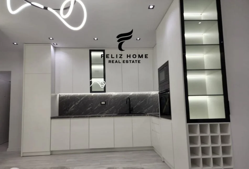 Tirane, jepet me qera apartament 3+1+Ballkon Kati 7, 111 m² 1.250€ (KOMPLEKSI DELIJORGJI)