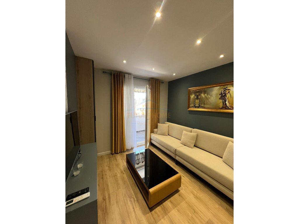 0694603851,Qera, Apartament 1+1, Bllok, Tiranë.