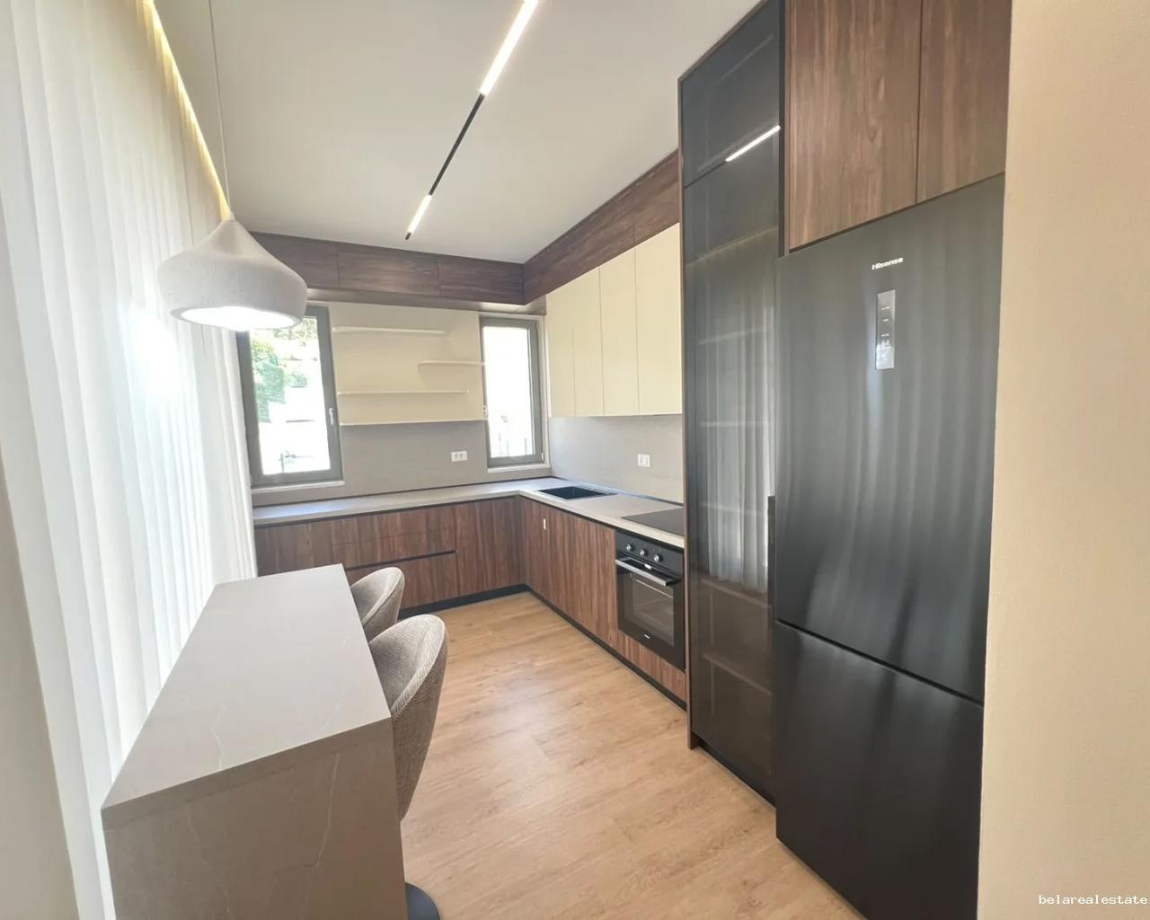 Villa a 2 piani con cortile vicino al Lago di Tana (ID BV22655) Tirana
