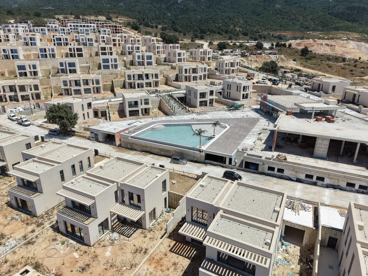 🏡 Shitet Vilë Premium me Pishinë – Rezidenca “San Nicolas”