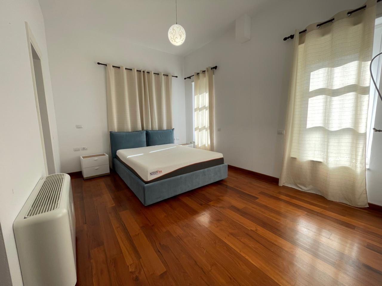 VILLA CON 660 M2 IN Rolling Hills a 4.800 EURO