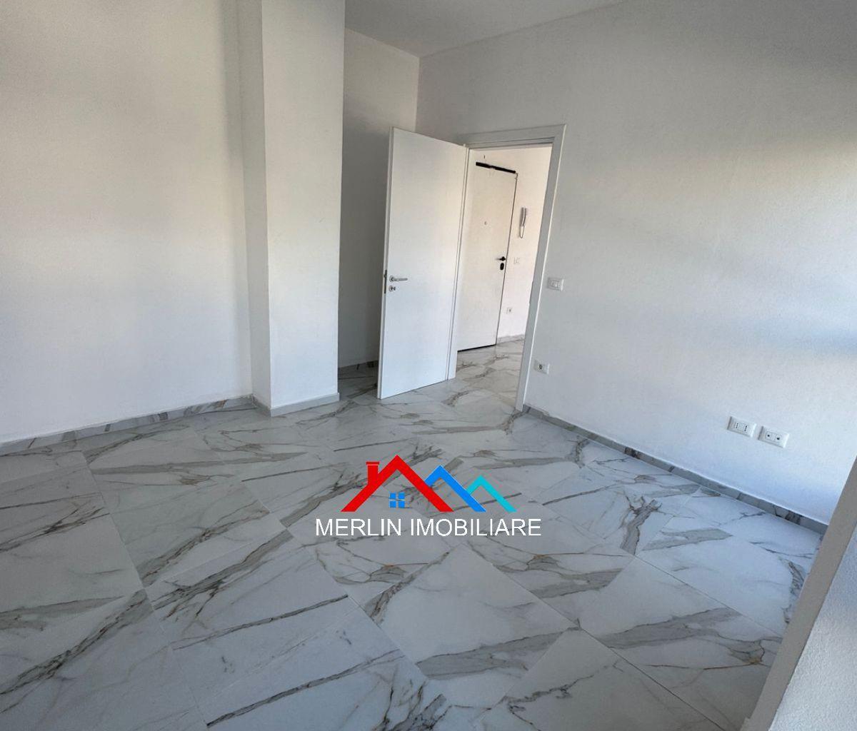 AFFITTO APPARTAMENTO 1+1 CON LOCALE COMMERCIALE IN VIA Dritan Hoxha
