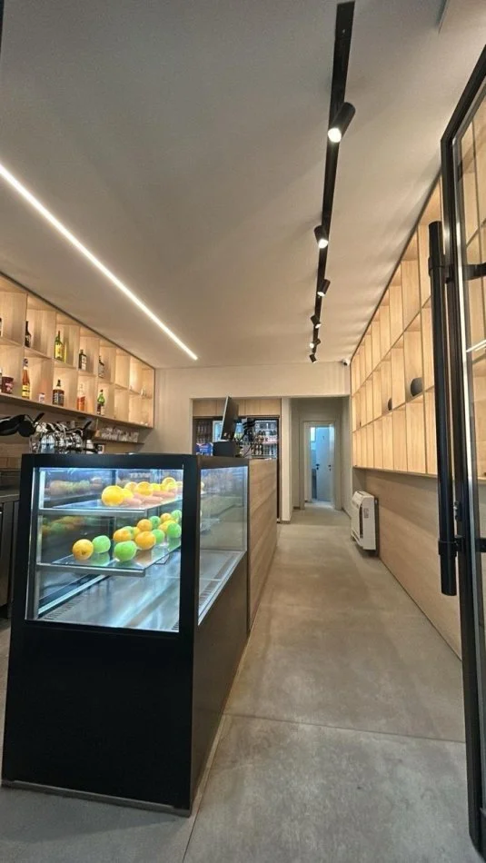 Tirane, vendesi ambiente commerciale, 76 m², 330.000 € (ALI DEMI)