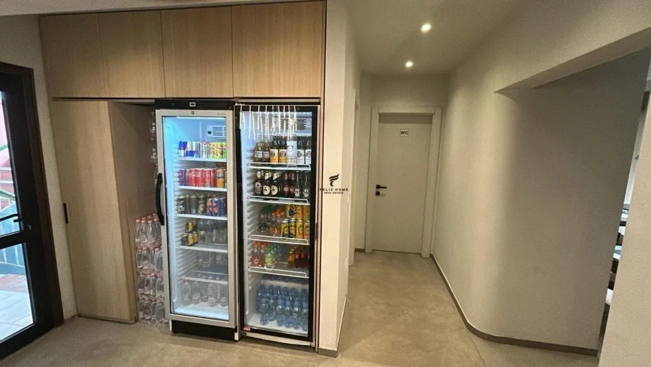 Tirane, vendesi ambiente commerciale, 76 m², 330.000 € (ALI DEMI)