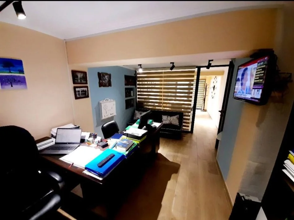 Tirano, vendesi negozio Piano 0, 41 m² 105.000 € (MYSLYM SHYRI)