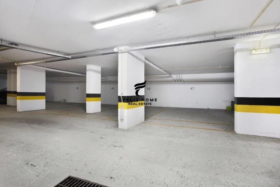 Tirane, shitet garazh | post parkimi Kati -1, 64 m² 67.000 € (ASTIR)