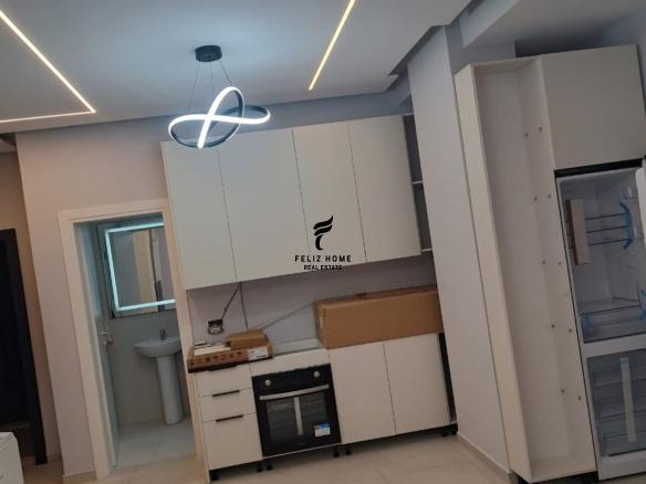 Appartamento con 2+1 camere al quinto piano, 60.000 lekë FH-58673