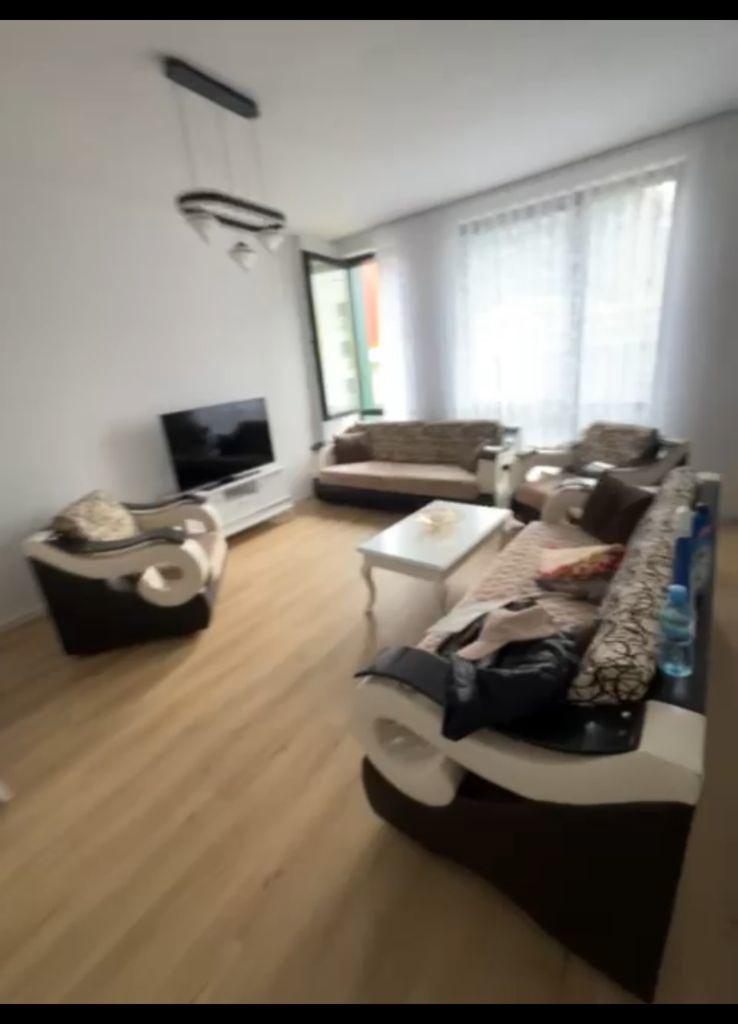 APARTAMENT ME QERA 1+1 BULEVARDI I RI 700 EURO