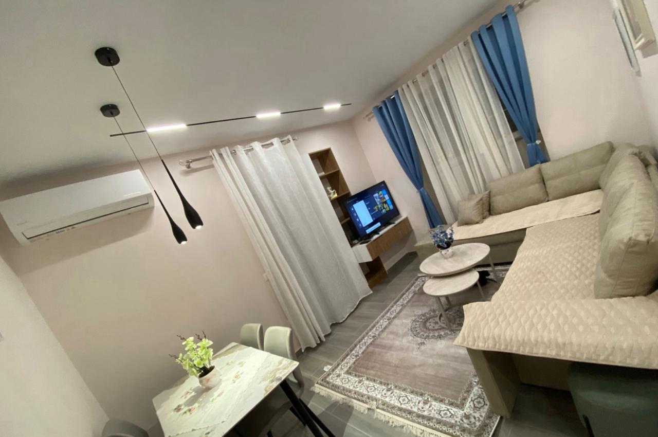 APARTAMENT ME QERA 1+1 RRUGA E ELBASANIT 85.000 LEKE