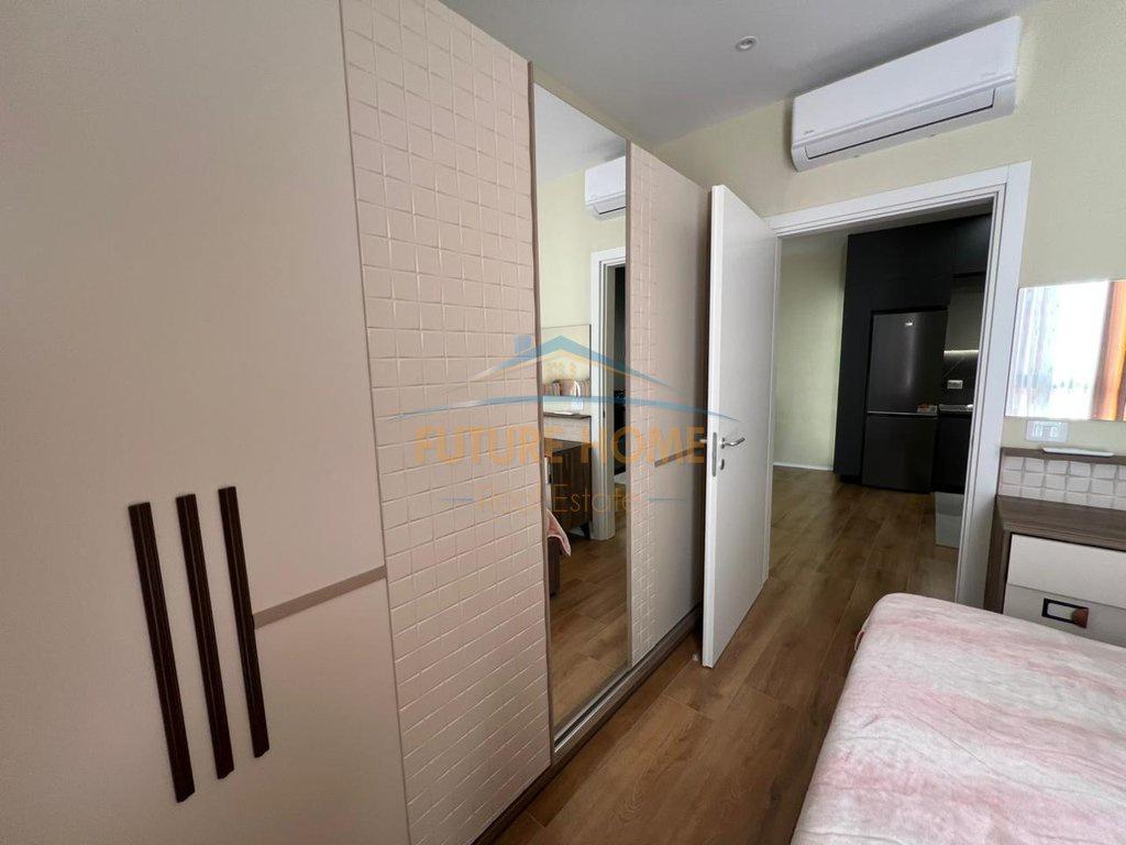 0696043713, Qera, Apartament 1+1,Galeria Roma , Rruga e Kava