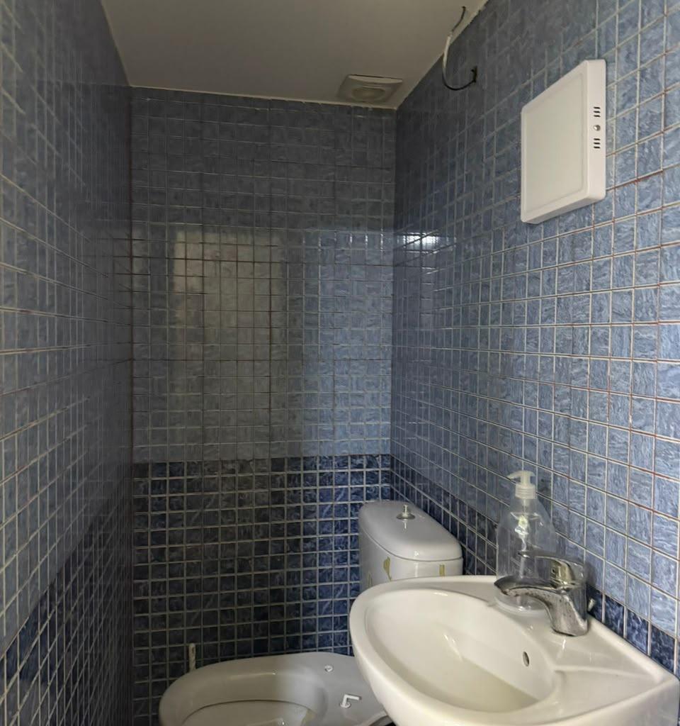 Duplex Shop for Rent – Near Galeria, Former Cinema 17 Nëntor