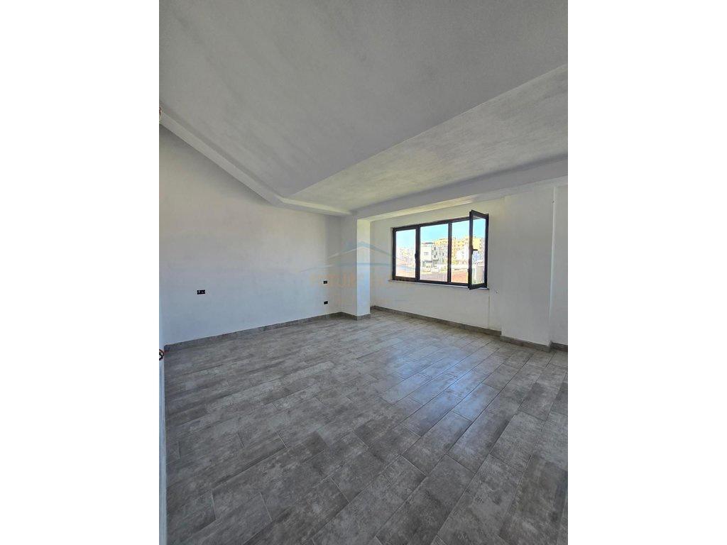 0694603851,Shitet, Vile 3-Katëshe, Plazh, Durrës