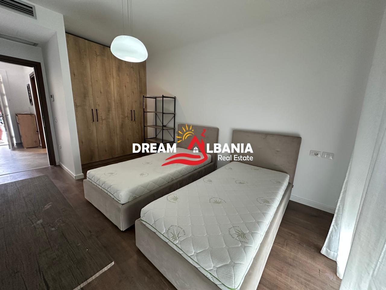 For Rent: 3-Storey Villa in Mullet (ID 4251402)
