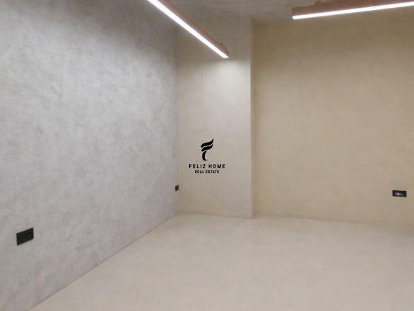 Zyra con Affitto 66 m2 Comune di Parisit 900 euro