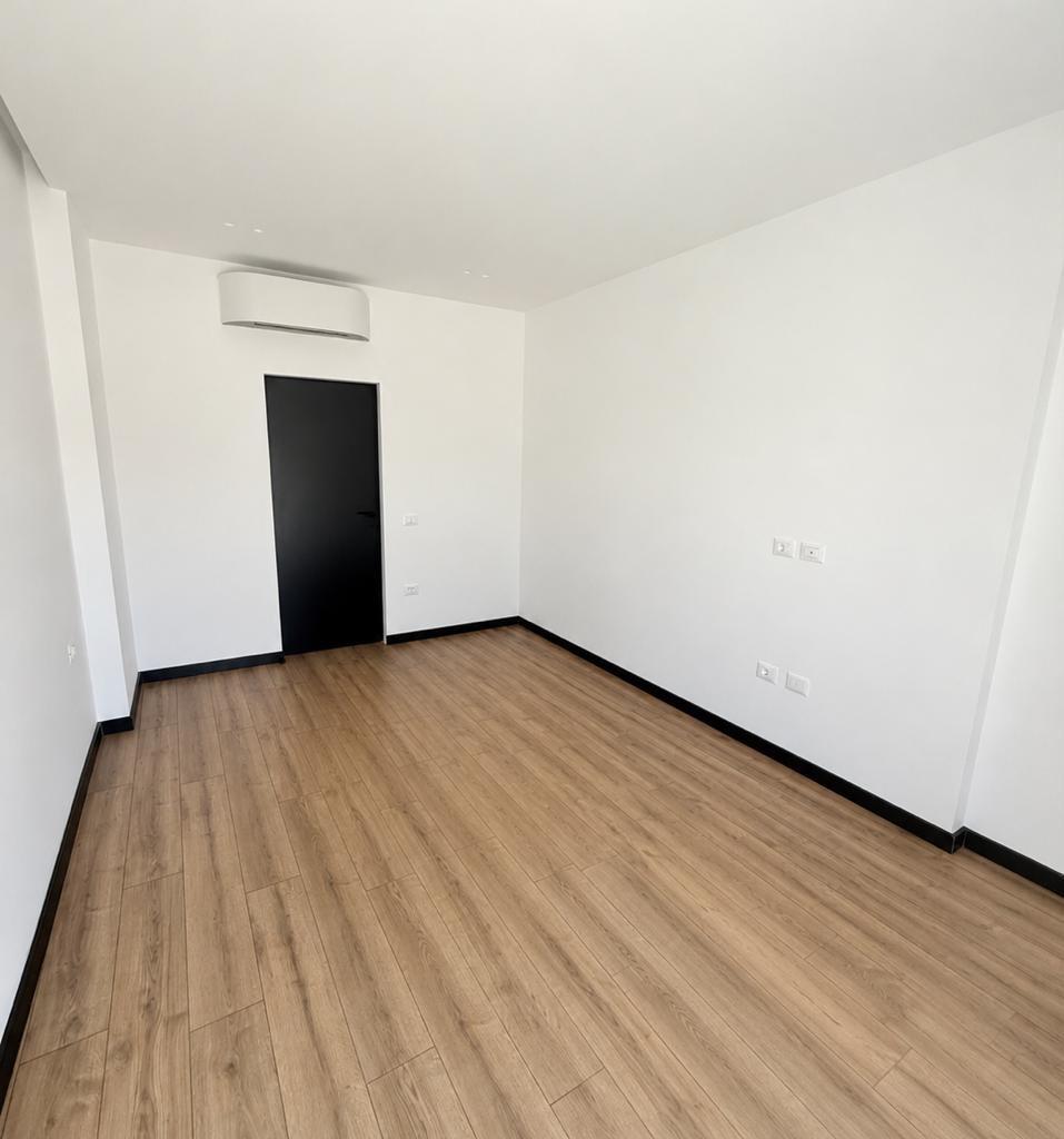 Office Space for Rent Kika 2, Commune of Paris