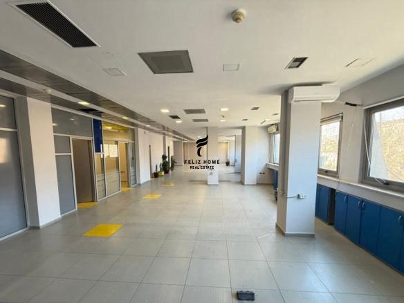 Zyra con Quota 916 m2 in Via Kavajes - 18.000 Euro