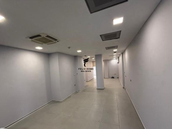 Zyra con Quota 916 m2 in Via Kavajes - 18.000 Euro
