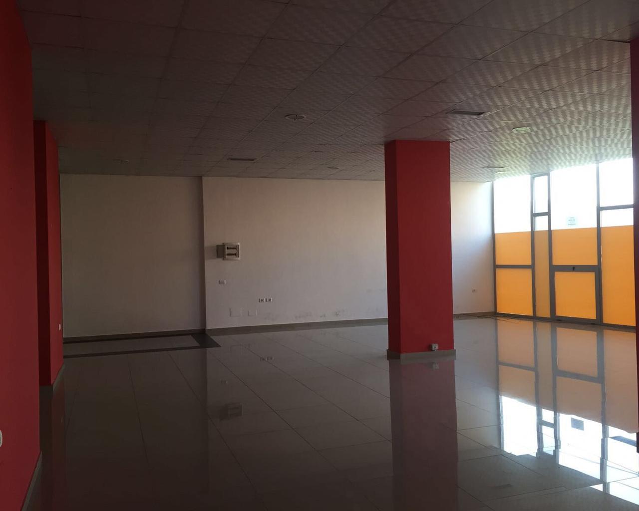 Zyra con Quota di 250 m² in Viale Nuovo a 70.000 Lek