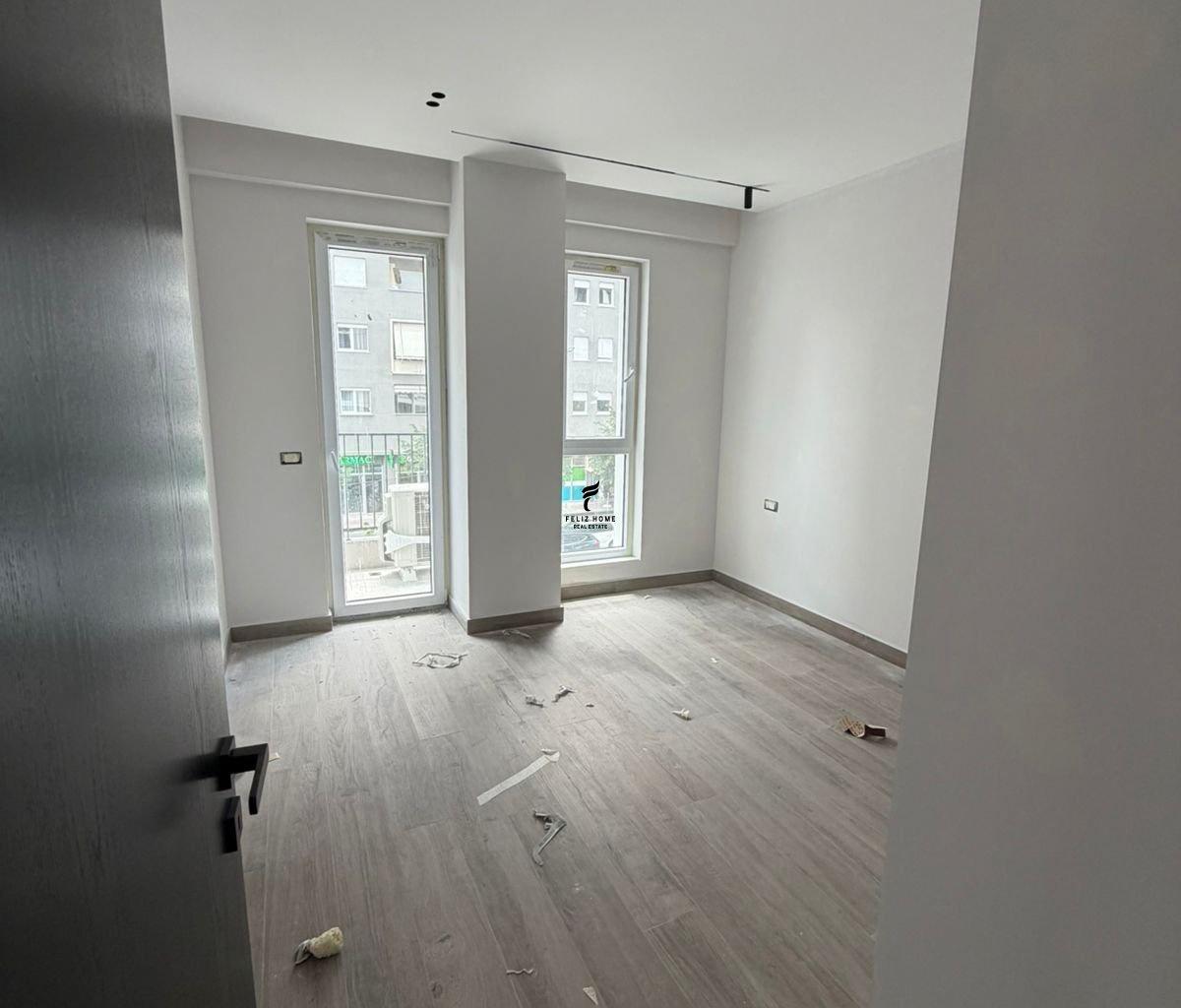 ZYRE ME QERA 95 M2 KOMUNA E PARISIT 120.000 LEKE FH-80107
