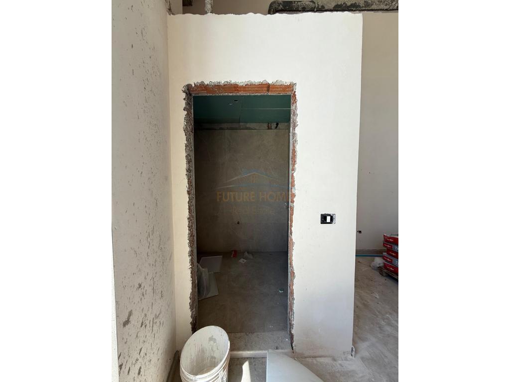 0693769552,Shitet, Ambient Biznesi, Jordan Misja, Tirane.