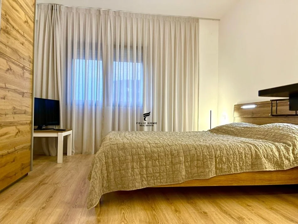 Tirane, vendesi appartamento 1+1+Balcone Piano 2, 139 m² 268.000 € (KOPSHTI BOTANIK)