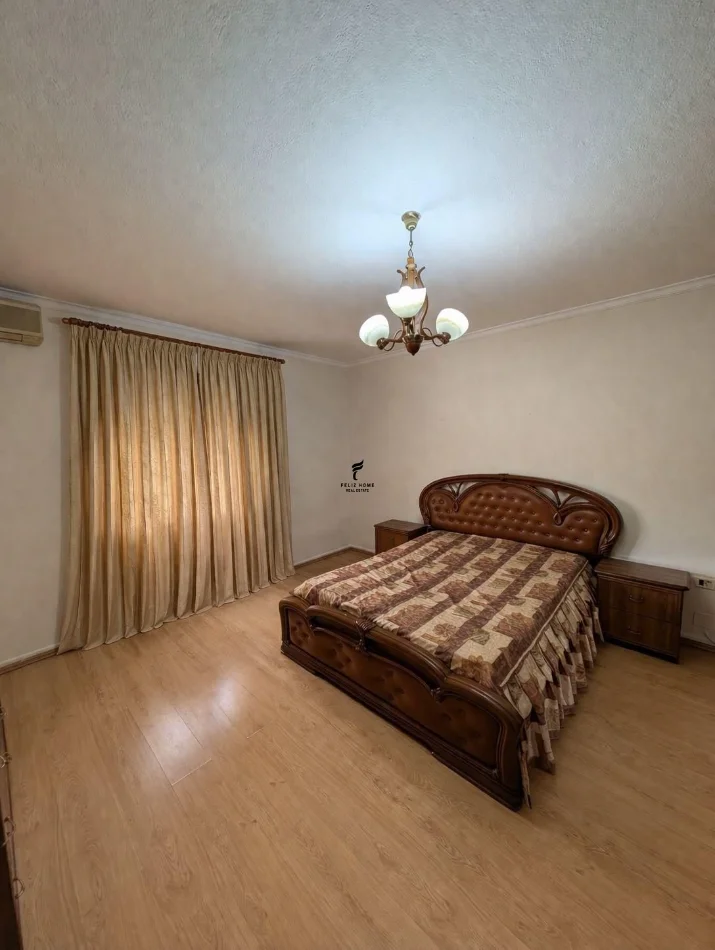 Tirane, vendesi appartamento duplex Dublex, 137 m² 275.000 € (MYSLYM SHYRI)